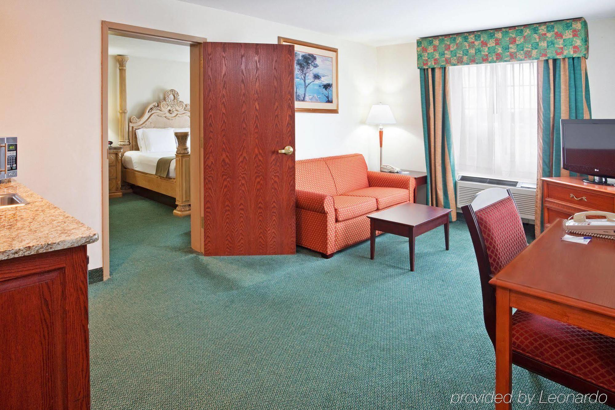 Holiday Inn Express Birch Run-Frankenmuth Area By Ihg Exterior photo