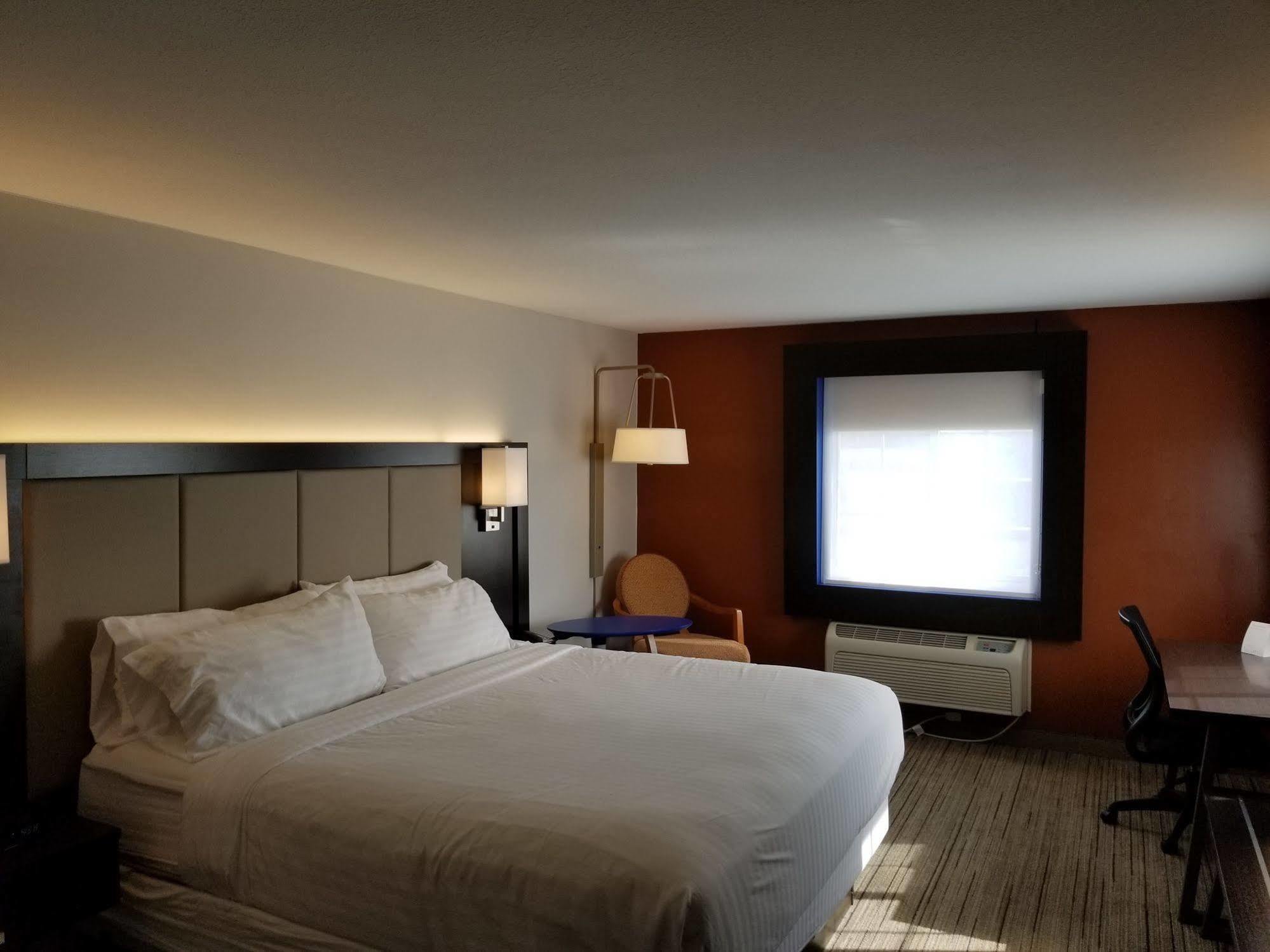 Holiday Inn Express Birch Run-Frankenmuth Area By Ihg Exterior photo